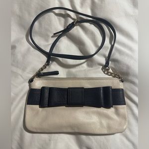 Kate Spade bag. Shoulder bag, removable straps make it a clutch!!